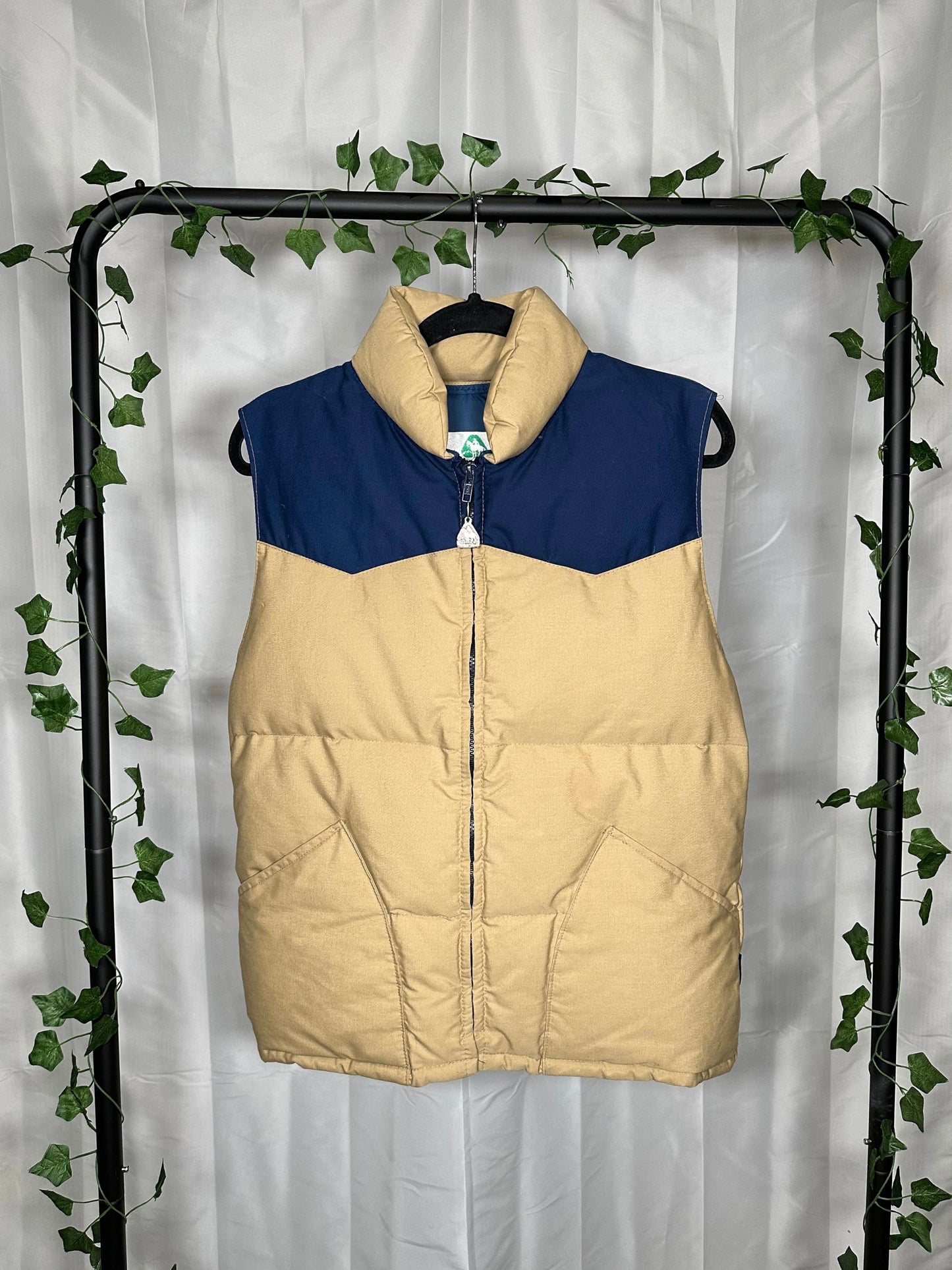 Fitted Puffer Vest